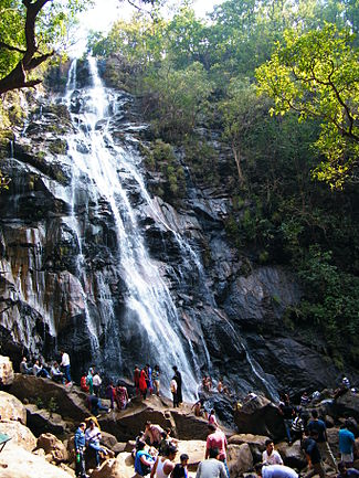 Pachmarhi family tour packages